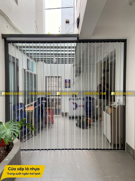 Cửa xếp lá nhựa trong suốt ngăn hơi lạnh - Thể hiện đẳng cấp cho ngôi nhà của bạn