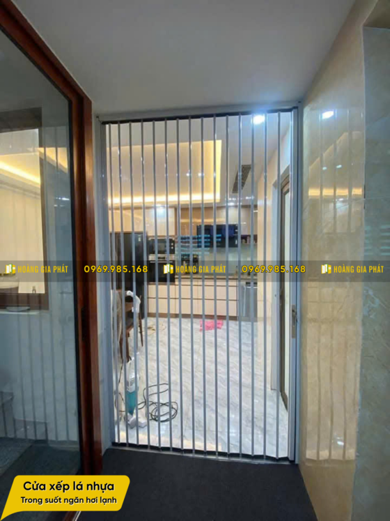 Cửa xếp lá nhựa trong suốt ngăn hơi lạnh - Thể hiện đẳng cấp cho ngôi nhà của bạn